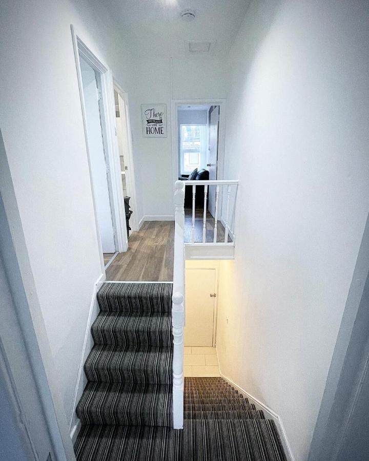 Ak Serviced Apartments - Exclusive Two-Bedroom Apartment كارديف المظهر الخارجي الصورة
